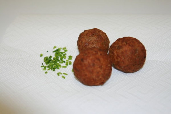 Faschiertes Bällchen